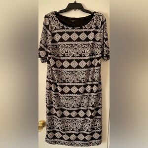 Black & White Patterned Women's Dress